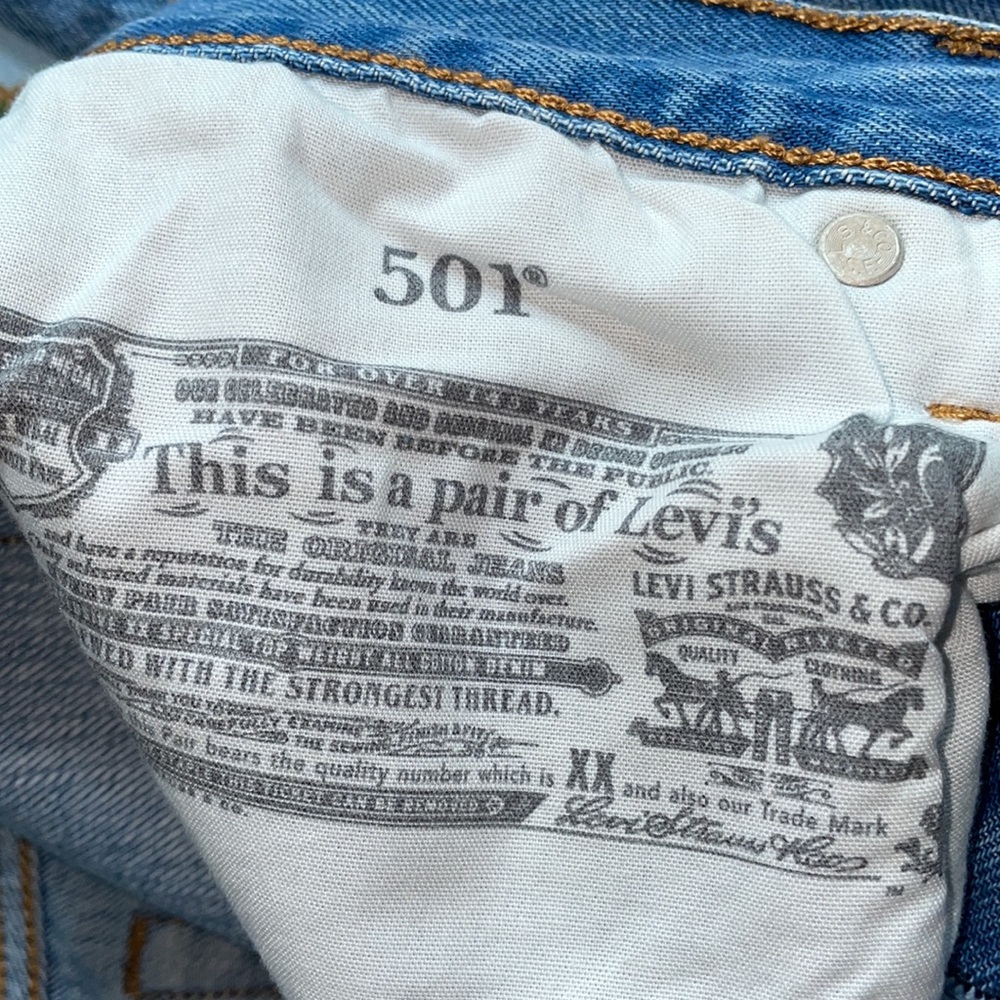 Levis 501 Jeans. Size 27x26. Never worn - Picture 3 of 4